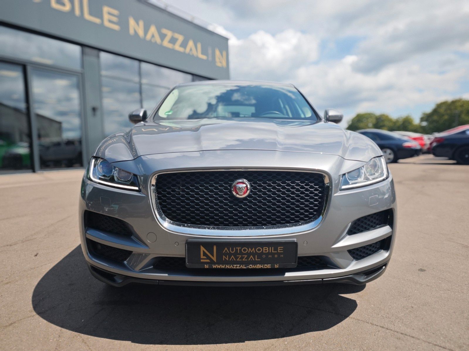 Fahrzeugabbildung Jaguar F-PACE PRESTIGE AWD*VOLL-LED*LEDER*SHZ *KAMERA*