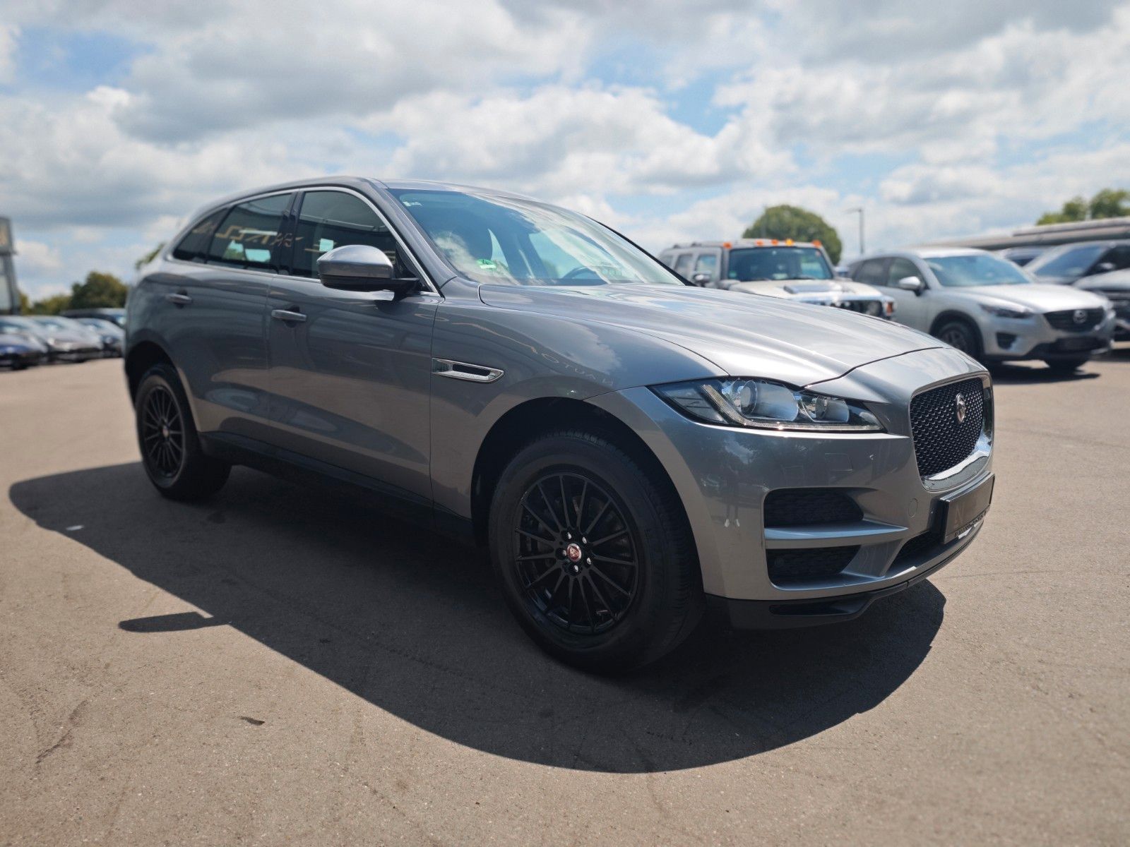 Fahrzeugabbildung Jaguar F-PACE PRESTIGE AWD*VOLL-LED*LEDER*SHZ *KAMERA*