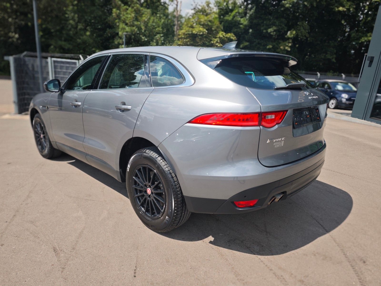 Fahrzeugabbildung Jaguar F-PACE PRESTIGE AWD*VOLL-LED*LEDER*SHZ *KAMERA*