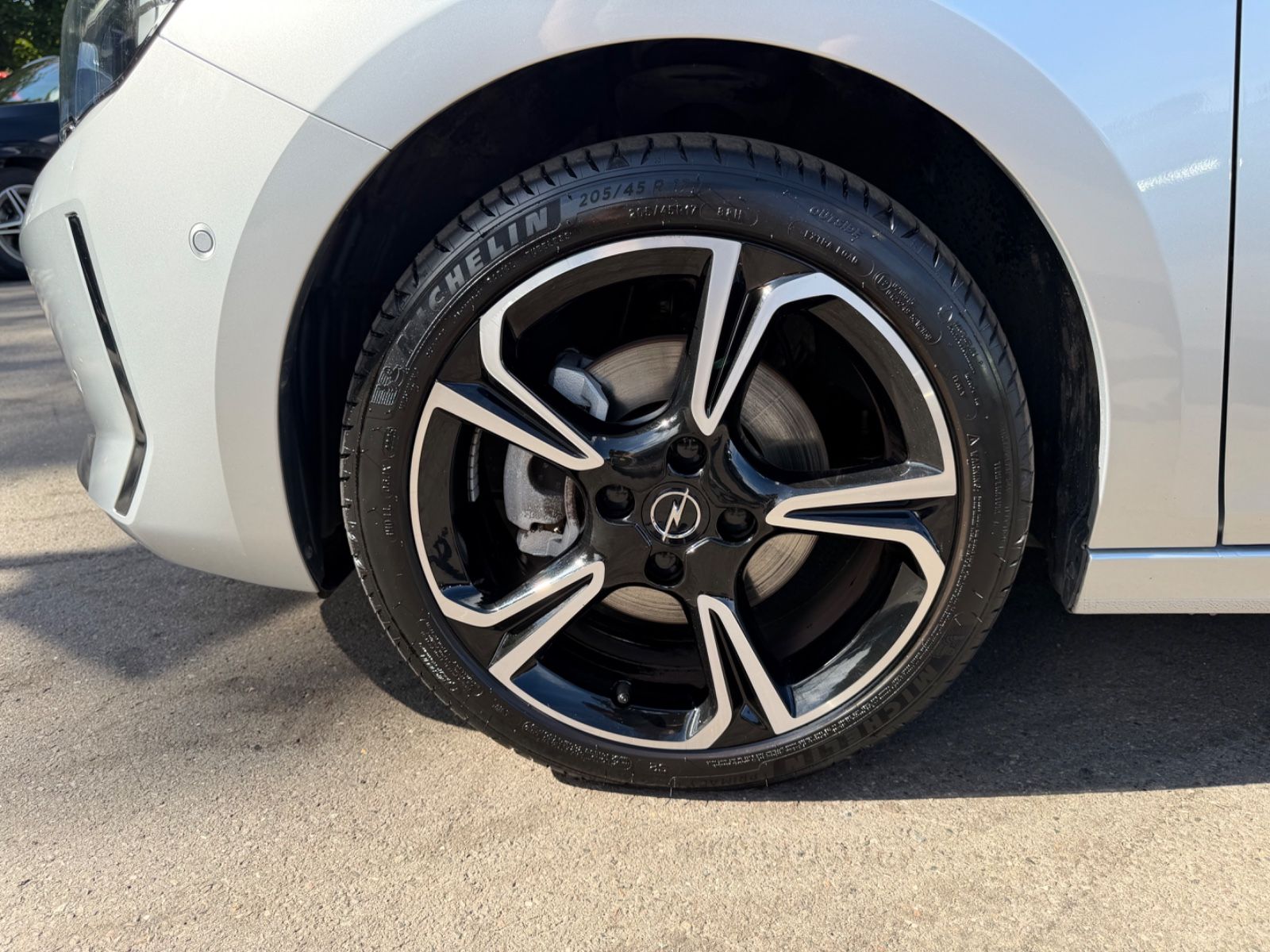 Fahrzeugabbildung Opel CORSA F GS-LINE *WERKSGARANTIE*LED*NAVI*KAMERA*