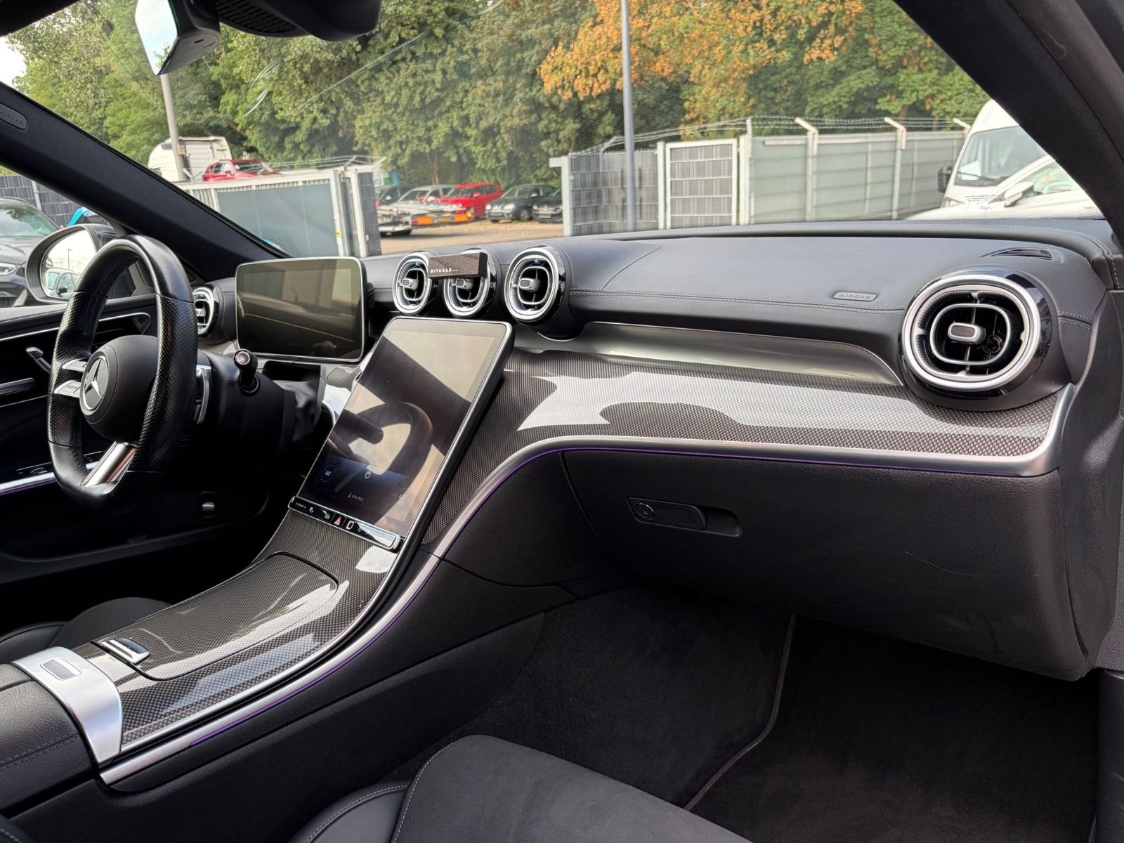 Fahrzeugabbildung Mercedes-Benz C 200 T *AMG-LINE*NIGHT*DIGITAL-LIGHT*19 ZOLL*
