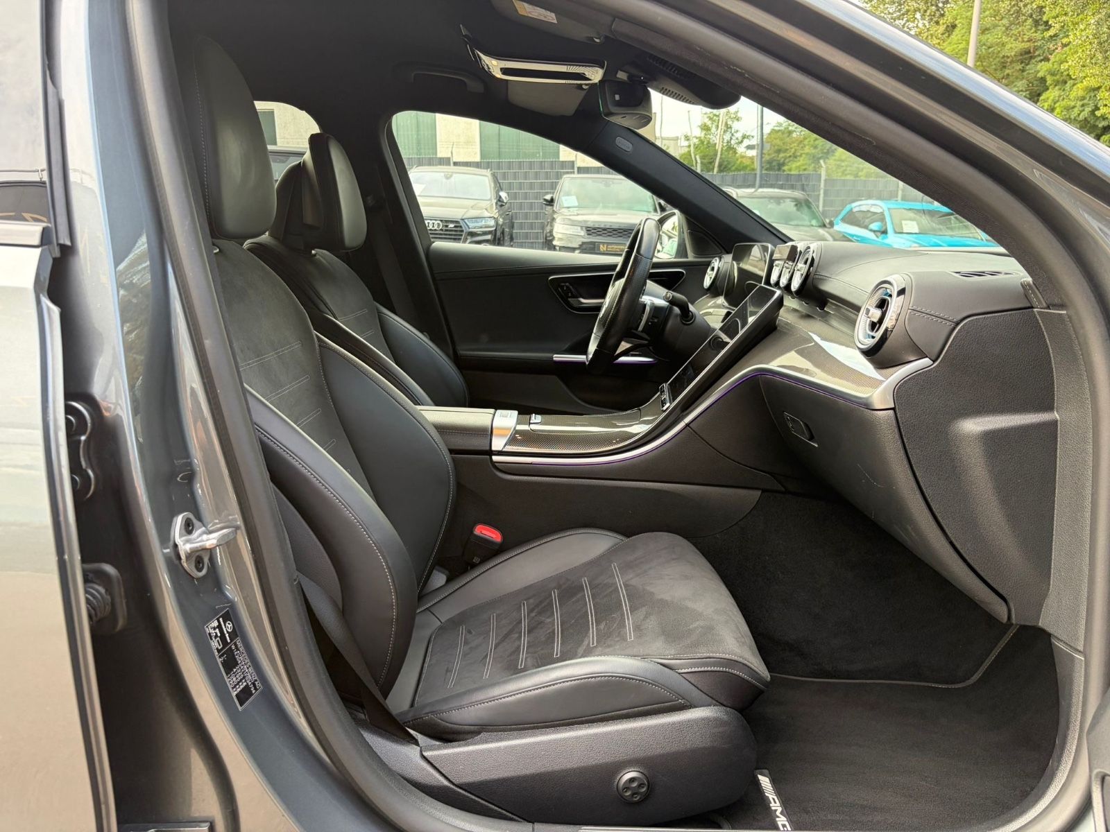 Fahrzeugabbildung Mercedes-Benz C 200 T *AMG-LINE*NIGHT*DIGITAL-LIGHT*19 ZOLL*