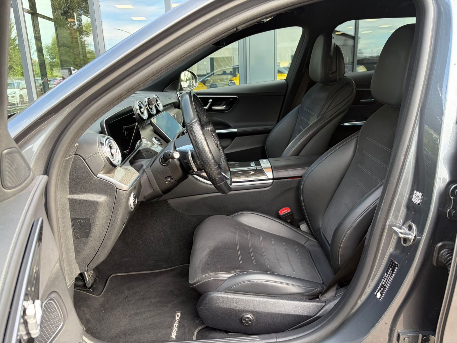 Fahrzeugabbildung Mercedes-Benz C 200 T *AMG-LINE*NIGHT*DIGITAL-LIGHT*19 ZOLL*