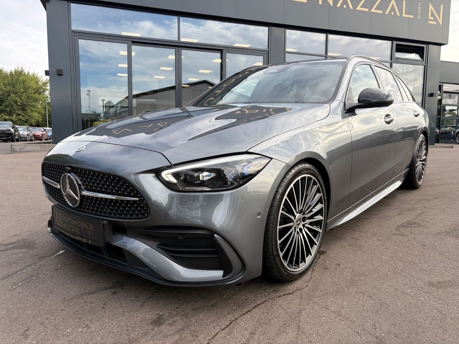 Fahrzeugabbildung Mercedes-Benz C 200 T *AMG-LINE*NIGHT*DIGITAL-LIGHT*19 ZOLL*