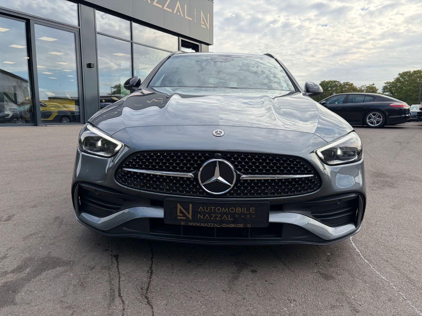 Fahrzeugabbildung Mercedes-Benz C 200 T *AMG-LINE*NIGHT*DIGITAL-LIGHT*19 ZOLL*