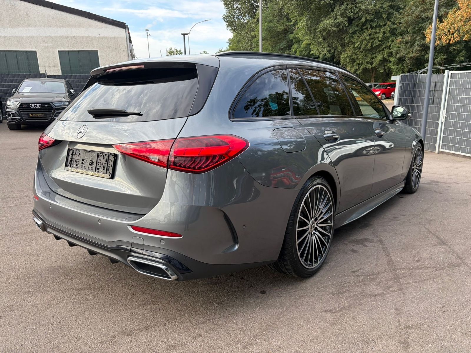 Fahrzeugabbildung Mercedes-Benz C 200 T *AMG-LINE*NIGHT*DIGITAL-LIGHT*19 ZOLL*