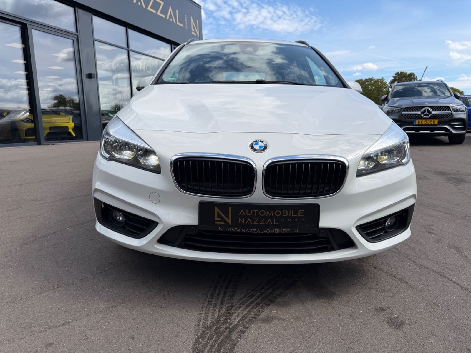 Fahrzeugabbildung BMW 218 GRAN TOURER *AUTOMATIK*NAVI*PANO*SHZ*KAMERA*