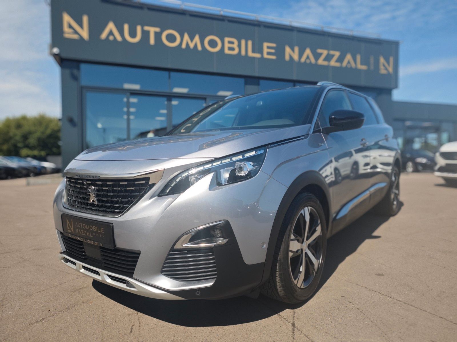 Fahrzeugabbildung Peugeot 5008 GT-LINE*AUT.*7.SITZER*AHK*ACC*PANORAMA*
