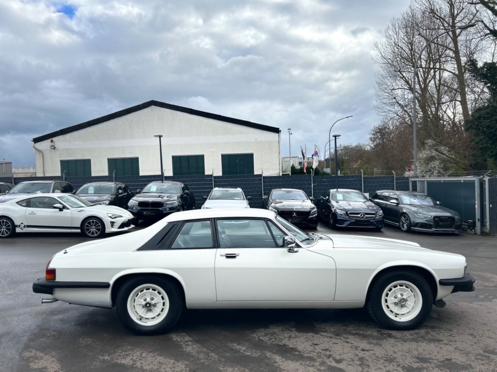 Fahrzeugabbildung Jaguar XJS COUPE V12*AUT.*ORIGINAL*DT.AUSLIEFERUNG*