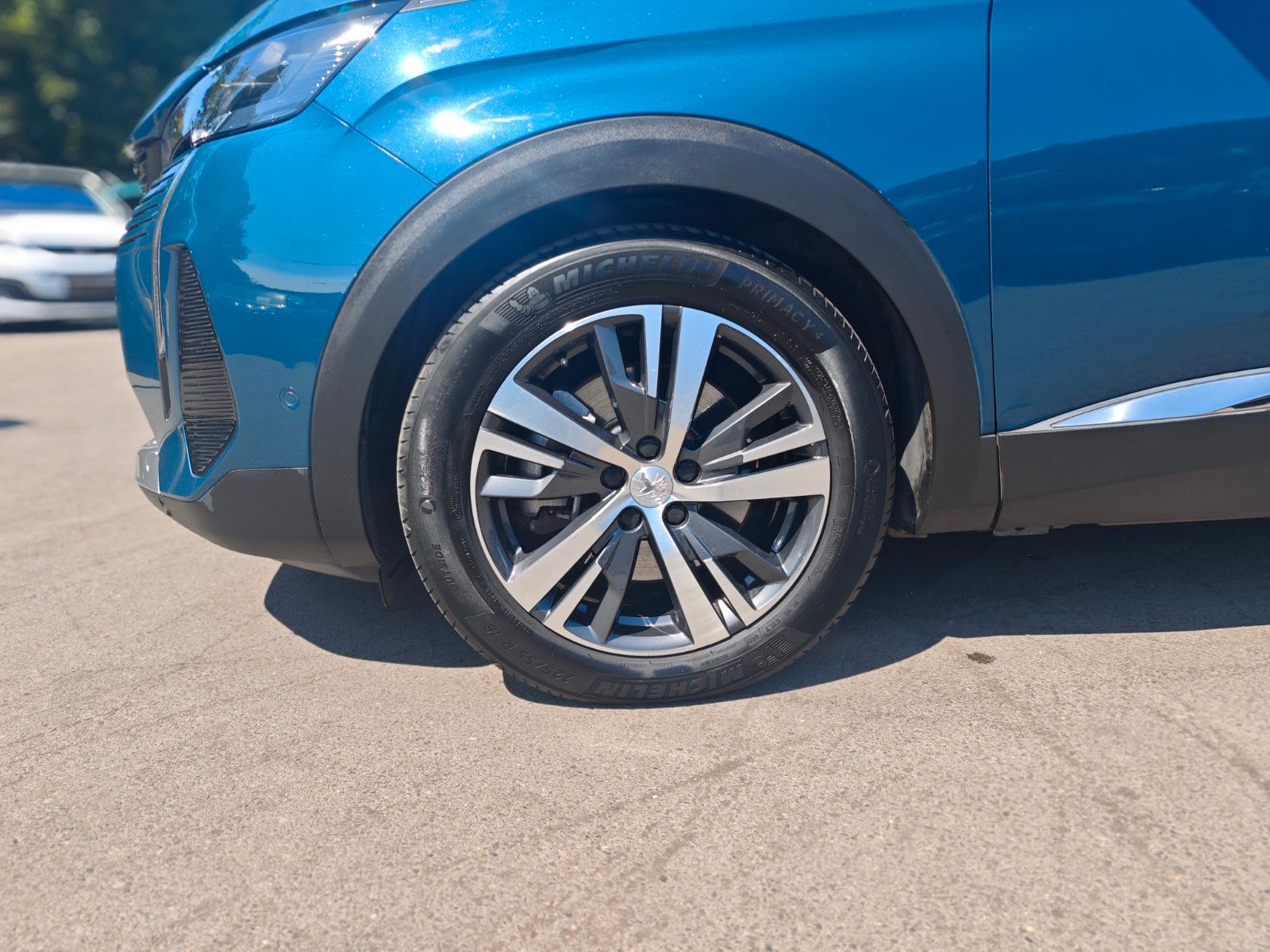 Fahrzeugabbildung Peugeot 3008 Hybrid 225 Allure*LED*PACK ASSIST*KAMERA*