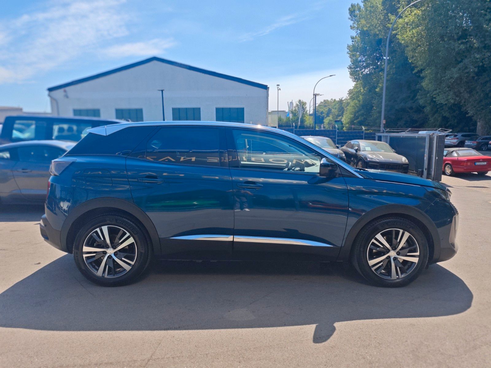 Fahrzeugabbildung Peugeot 3008 Hybrid 225 Allure*LED*PACK ASSIST*KAMERA*