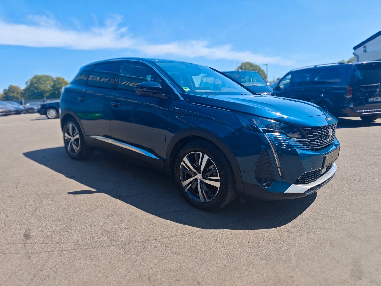 Fahrzeugabbildung Peugeot 3008 Hybrid 225 Allure*LED*PACK ASSIST*KAMERA*