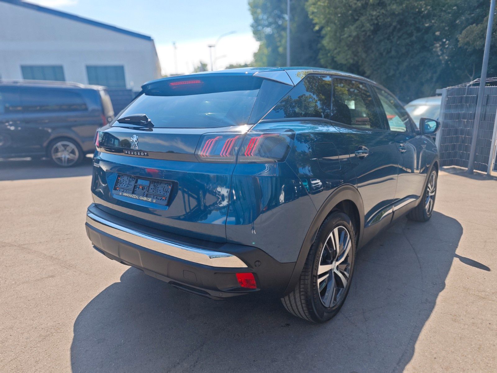 Fahrzeugabbildung Peugeot 3008 Hybrid 225 Allure*LED*PACK ASSIST*KAMERA*