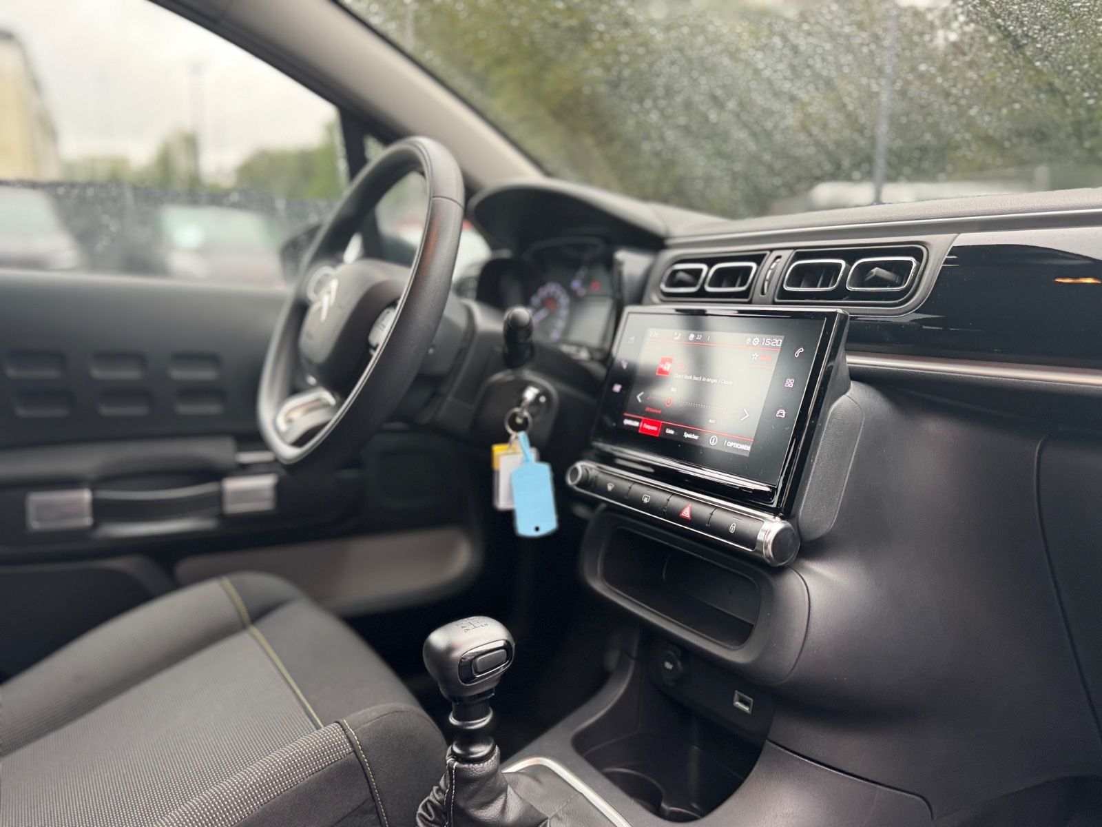 Fahrzeugabbildung Citroën C3 PLUS*STYLE PAKET*KLIMAAUTOMATIK*LED