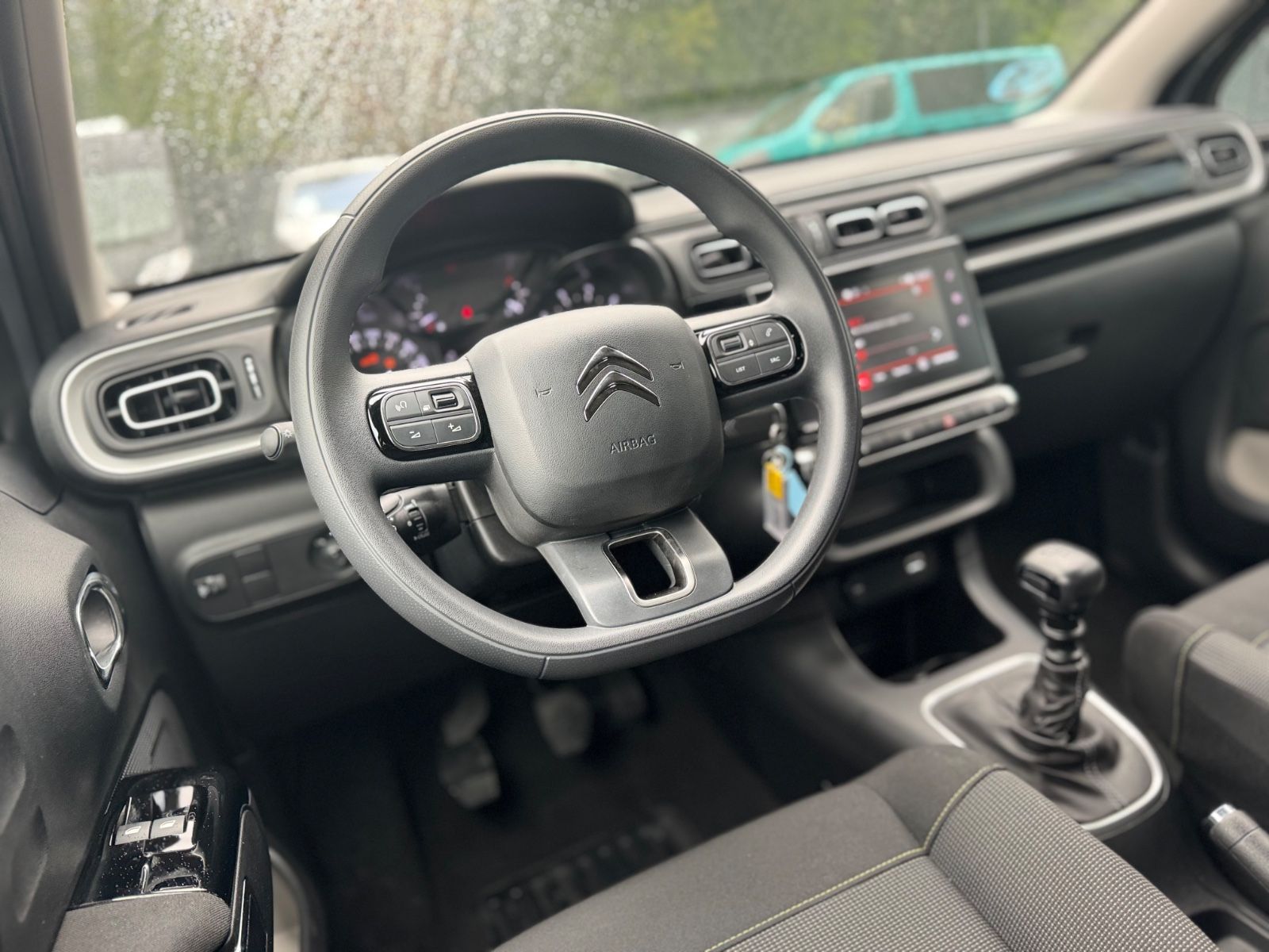 Fahrzeugabbildung Citroën C3 PLUS*STYLE PAKET*KLIMAAUTOMATIK*LED