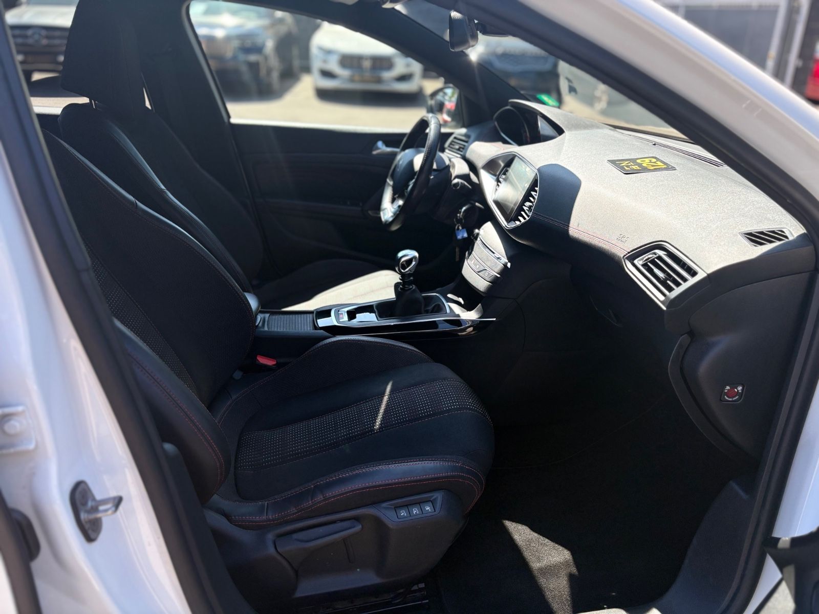 Fahrzeugabbildung Peugeot 308 SW ALURE GT-LINE*DENON*RÜCKFAHRKAMERA*