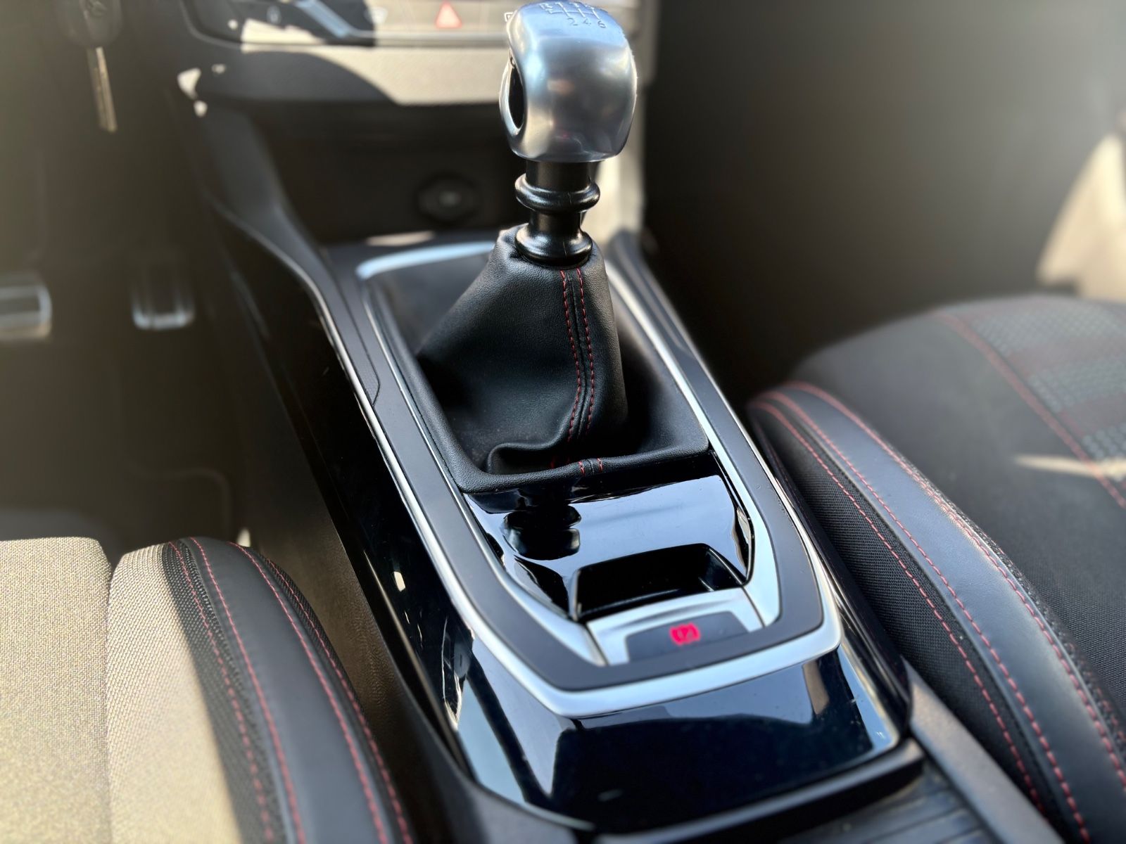 Fahrzeugabbildung Peugeot 308 SW ALURE GT-LINE*DENON*RÜCKFAHRKAMERA*