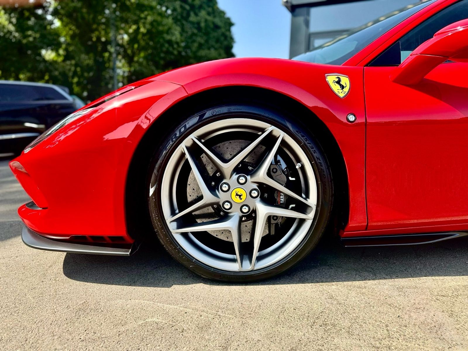 Fahrzeugabbildung Ferrari F8 TRIBUTO DCT *KERAMIK*LIFT*CARBON*PPF*DISPLAY*