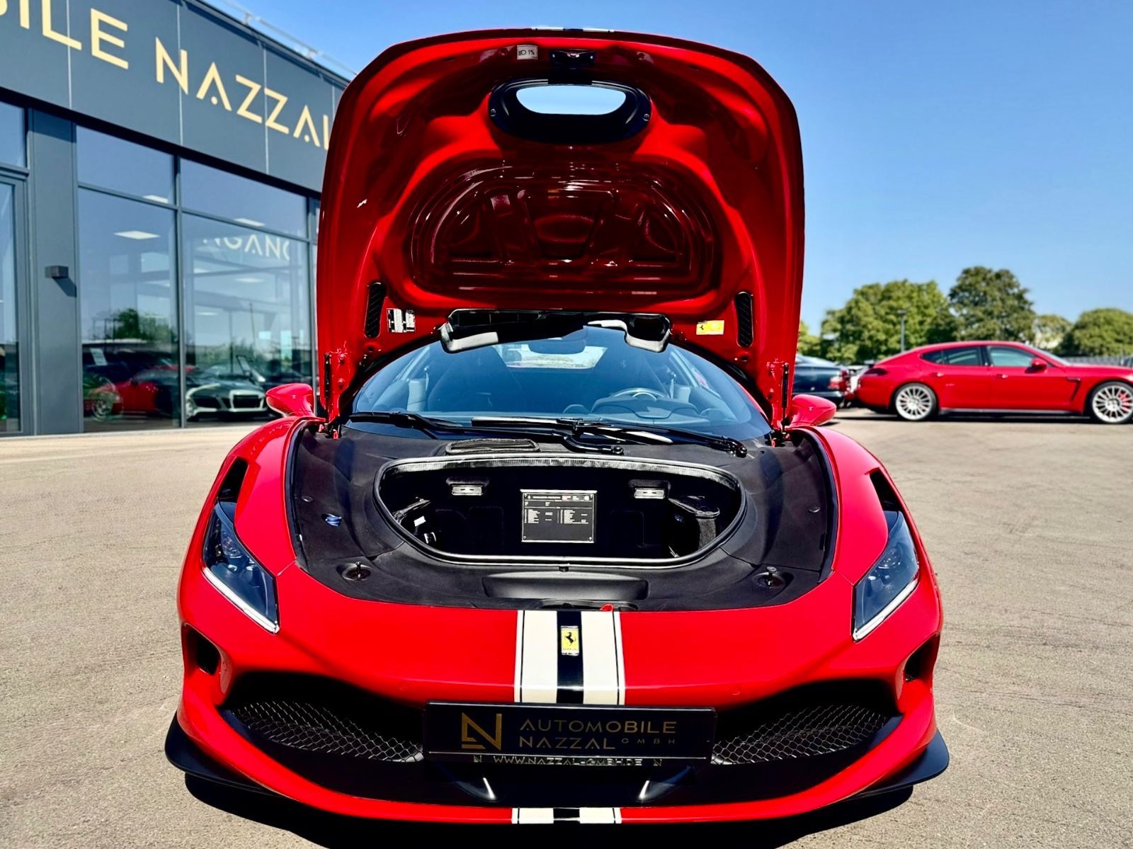 Fahrzeugabbildung Ferrari F8 TRIBUTO DCT *KERAMIK*LIFT*CARBON*PPF*DISPLAY*