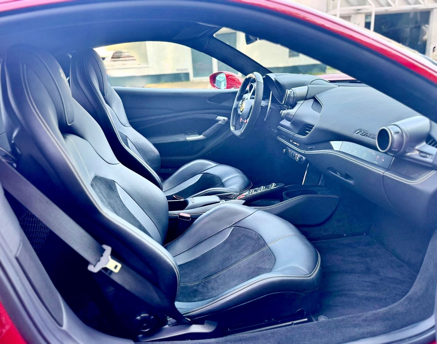 Fahrzeugabbildung Ferrari F8 TRIBUTO DCT *KERAMIK*LIFT*CARBON*PPF*DISPLAY*