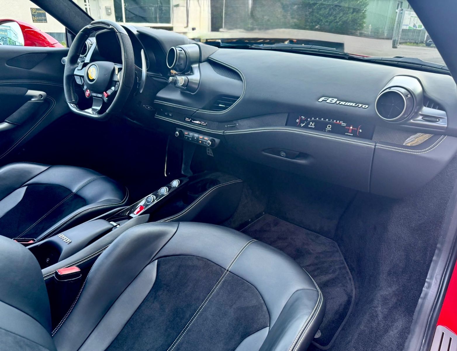 Fahrzeugabbildung Ferrari F8 TRIBUTO DCT *KERAMIK*LIFT*CARBON*PPF*DISPLAY*