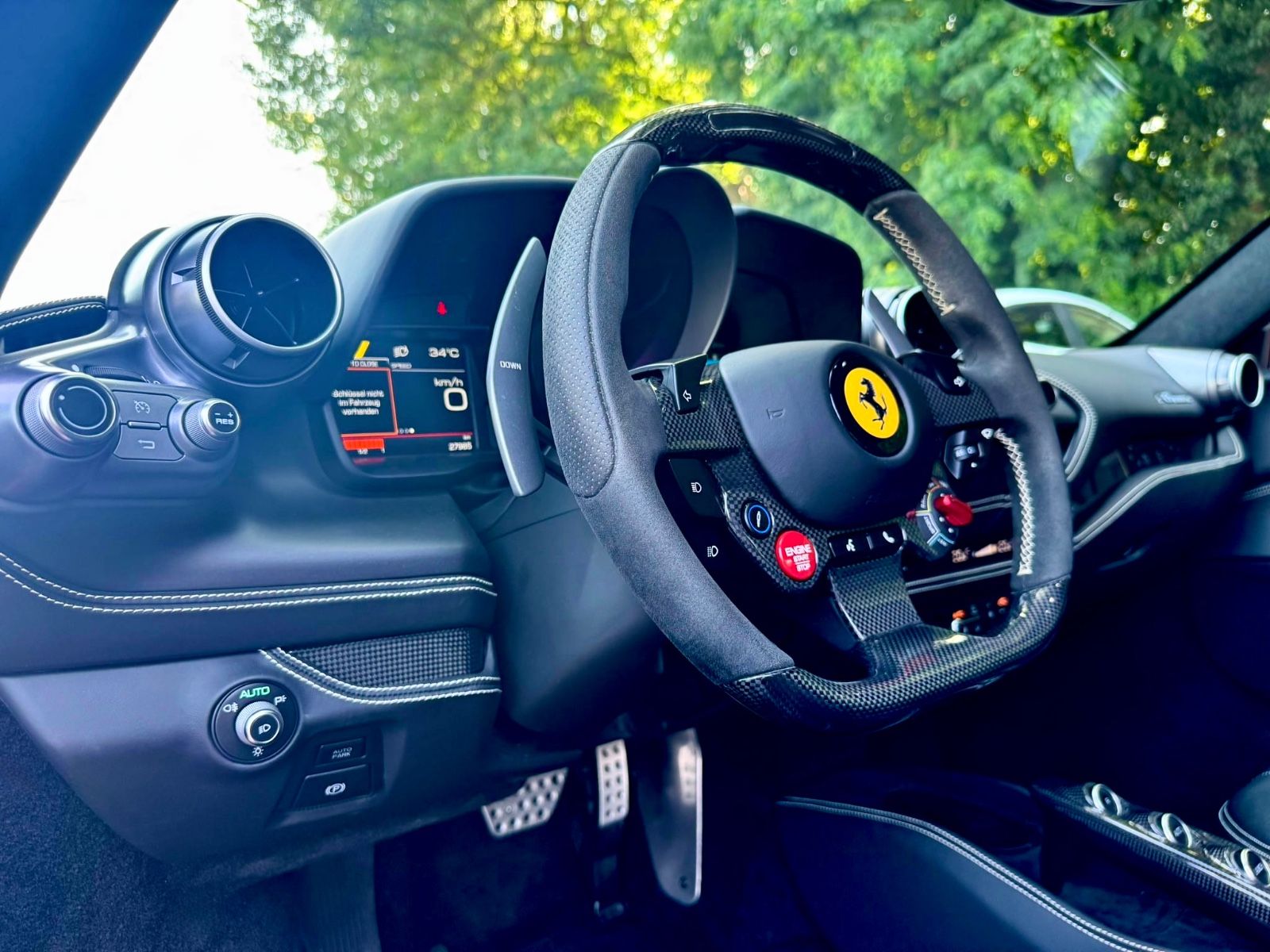 Fahrzeugabbildung Ferrari F8 TRIBUTO DCT *KERAMIK*LIFT*CARBON*PPF*DISPLAY*