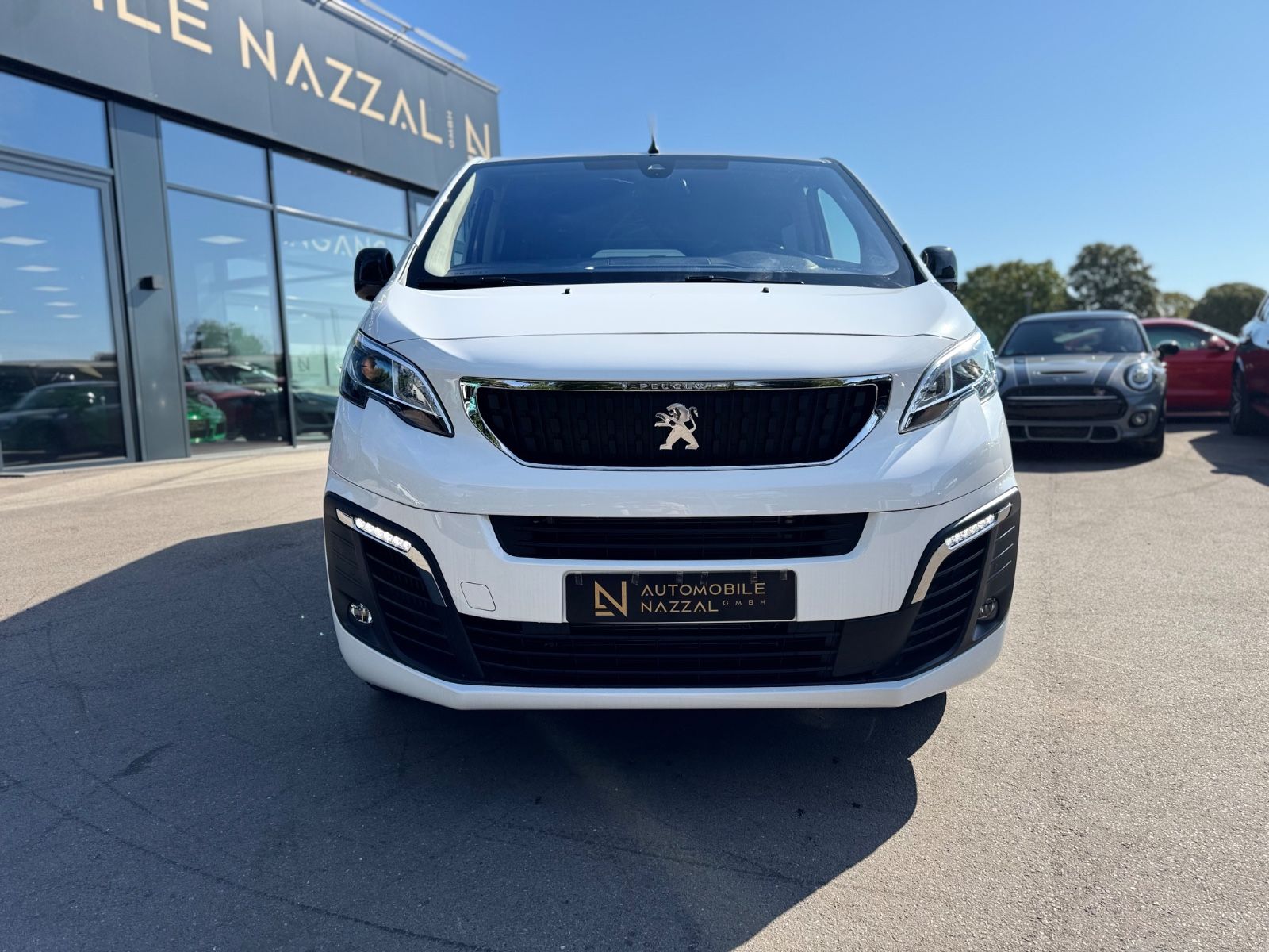 Fahrzeugabbildung Peugeot TRAVELLER ALLURE*AUT.*8.SITZER*NAVI*KAMERA*