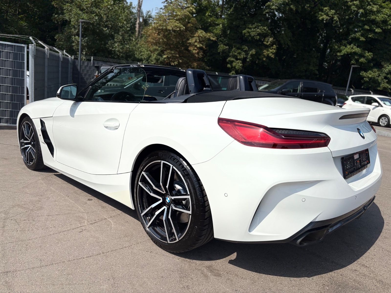 Fahrzeugabbildung BMW Z4 M40i*SHADOW-LINE*BMW LIVE*VOLL-LED*H&K*I.HAND