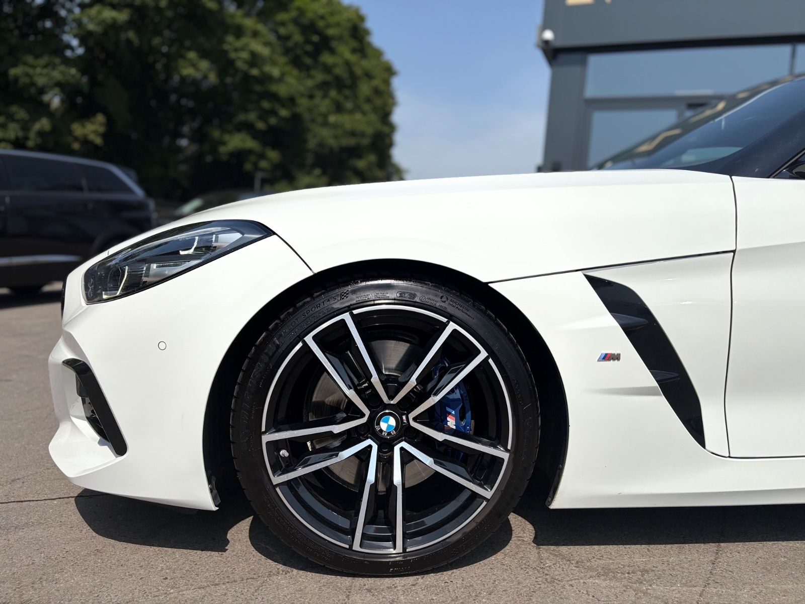 Fahrzeugabbildung BMW Z4 M40i*SHADOW-LINE*BMW LIVE*VOLL-LED*H&K*I.HAND