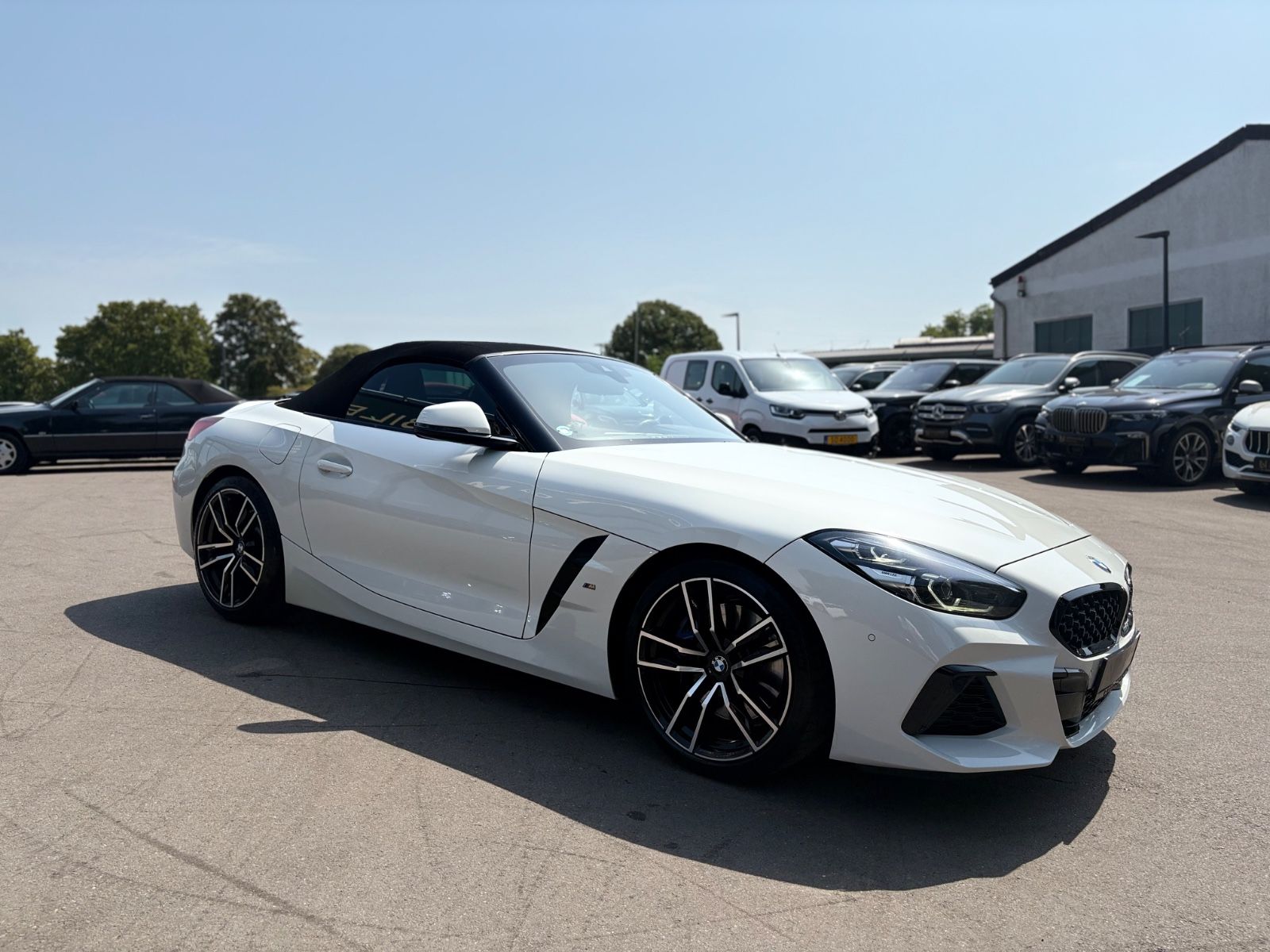 Fahrzeugabbildung BMW Z4 M40i*SHADOW-LINE*BMW LIVE*VOLL-LED*H&K*I.HAND