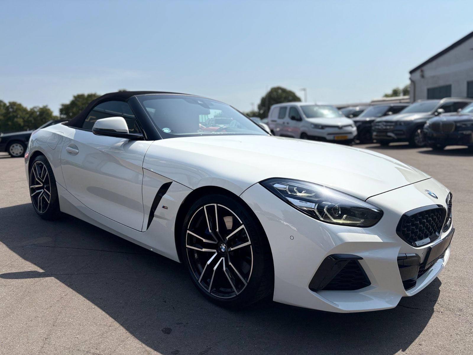 Fahrzeugabbildung BMW Z4 M40i*SHADOW-LINE*BMW LIVE*VOLL-LED*H&K*I.HAND
