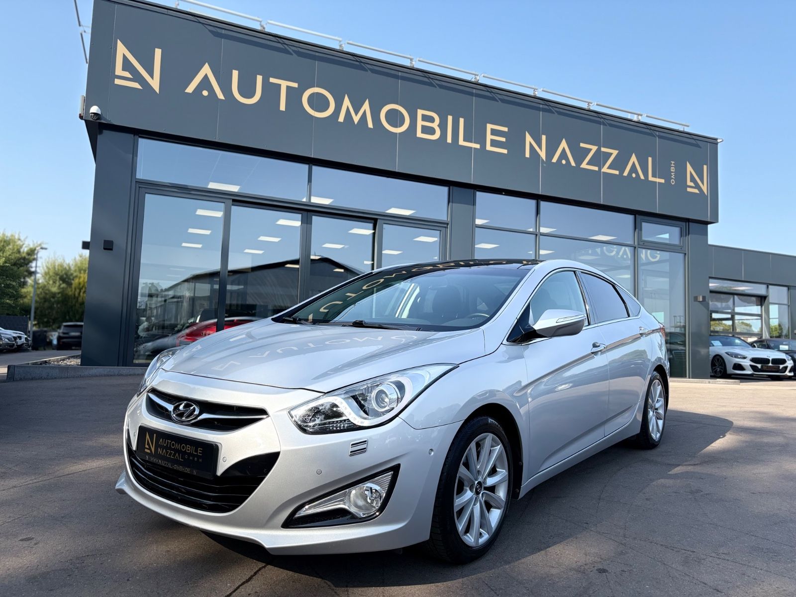Hyundai i40 EXECUTIVE*PANORAMA*VOLL-LEDER*BI-XENON*TOP