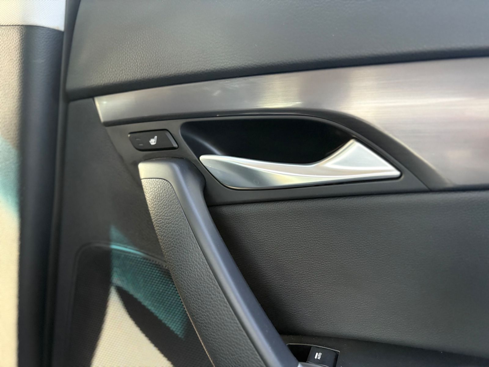 Fahrzeugabbildung Hyundai i40 EXECUTIVE*PANORAMA*VOLL-LEDER*BI-XENON*TOP