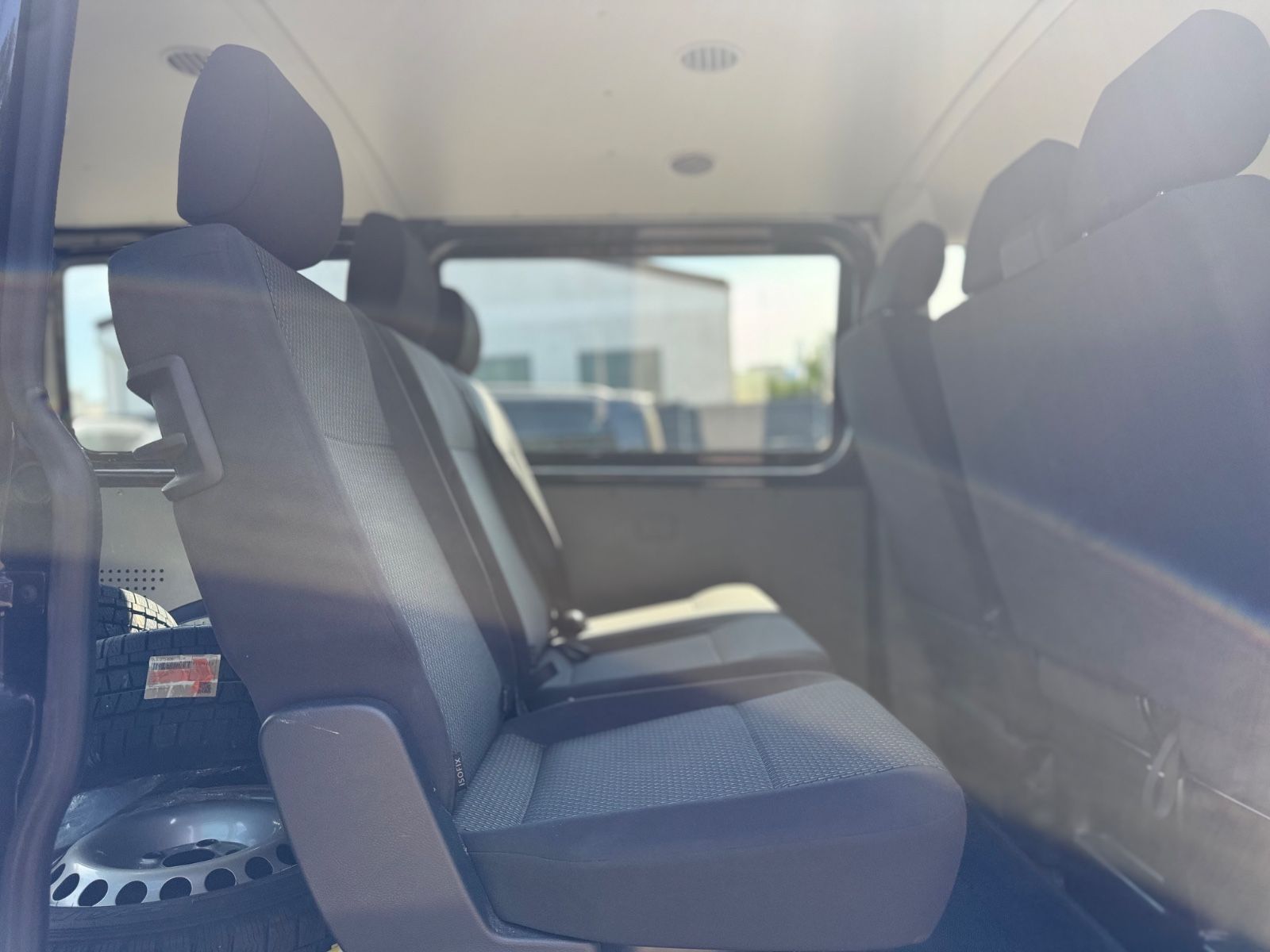 Fahrzeugabbildung Volkswagen T6 TRANSPORTER*AUT*6 SITZER*ACC*KLIMA*SHZ*TOP