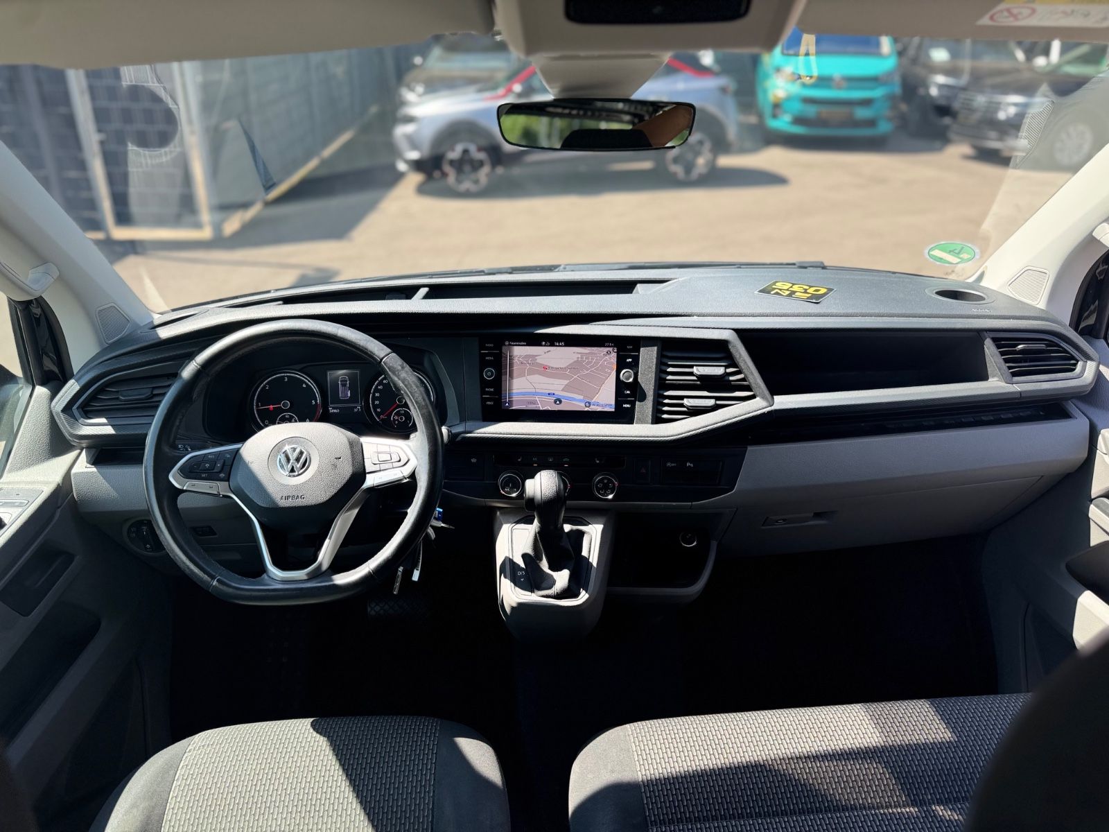 Fahrzeugabbildung Volkswagen T6 TRANSPORTER*AUT*6 SITZER*ACC*KLIMA*SHZ*TOP