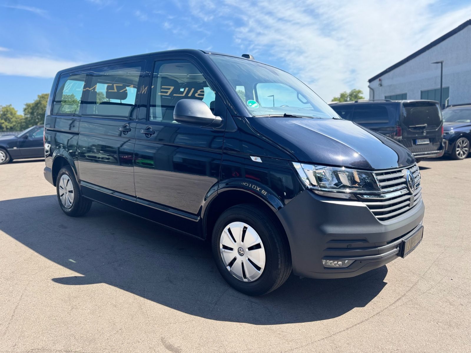 Fahrzeugabbildung Volkswagen T6 TRANSPORTER*AUT*6 SITZER*ACC*KLIMA*SHZ*TOP