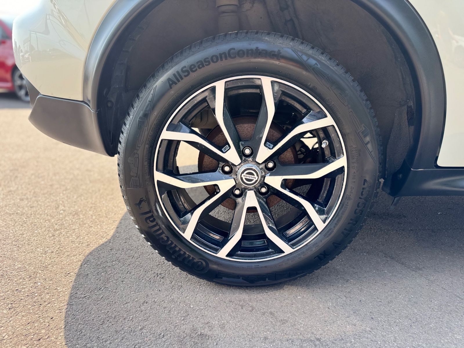 Fahrzeugabbildung Nissan JUKE N-CONNECTA*KAMERA*DESIGN FELGEN*TOP