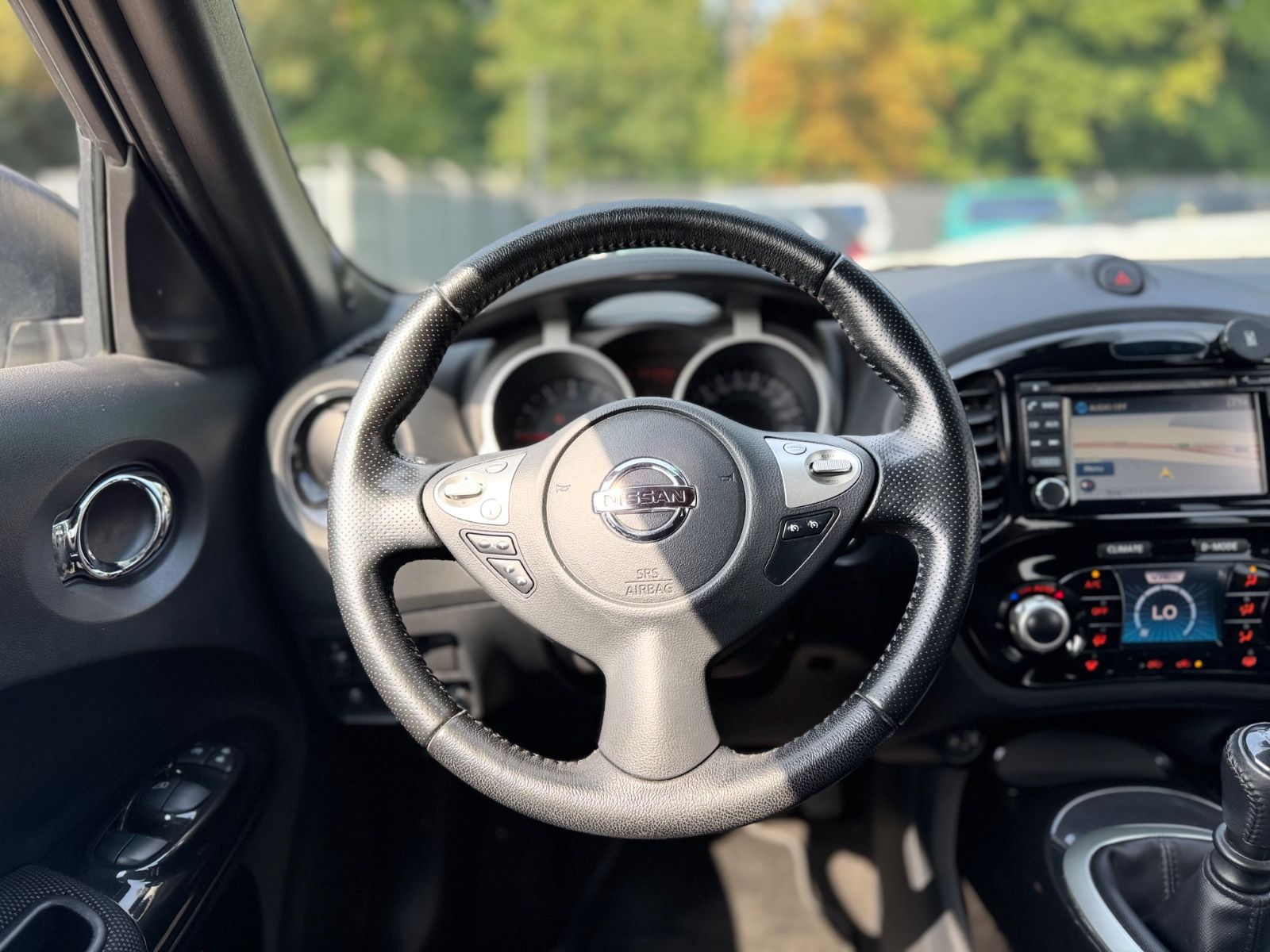 Fahrzeugabbildung Nissan JUKE N-CONNECTA*KAMERA*DESIGN FELGEN*TOP