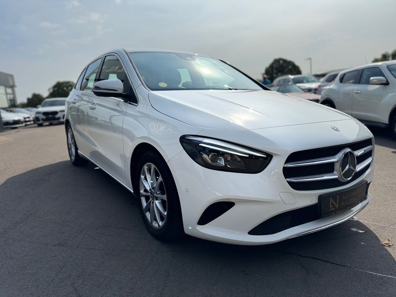 Fahrzeugabbildung Mercedes-Benz B 180 *SPORTPAKET*MULTIBEAM*LEDER BRAUN*LED*