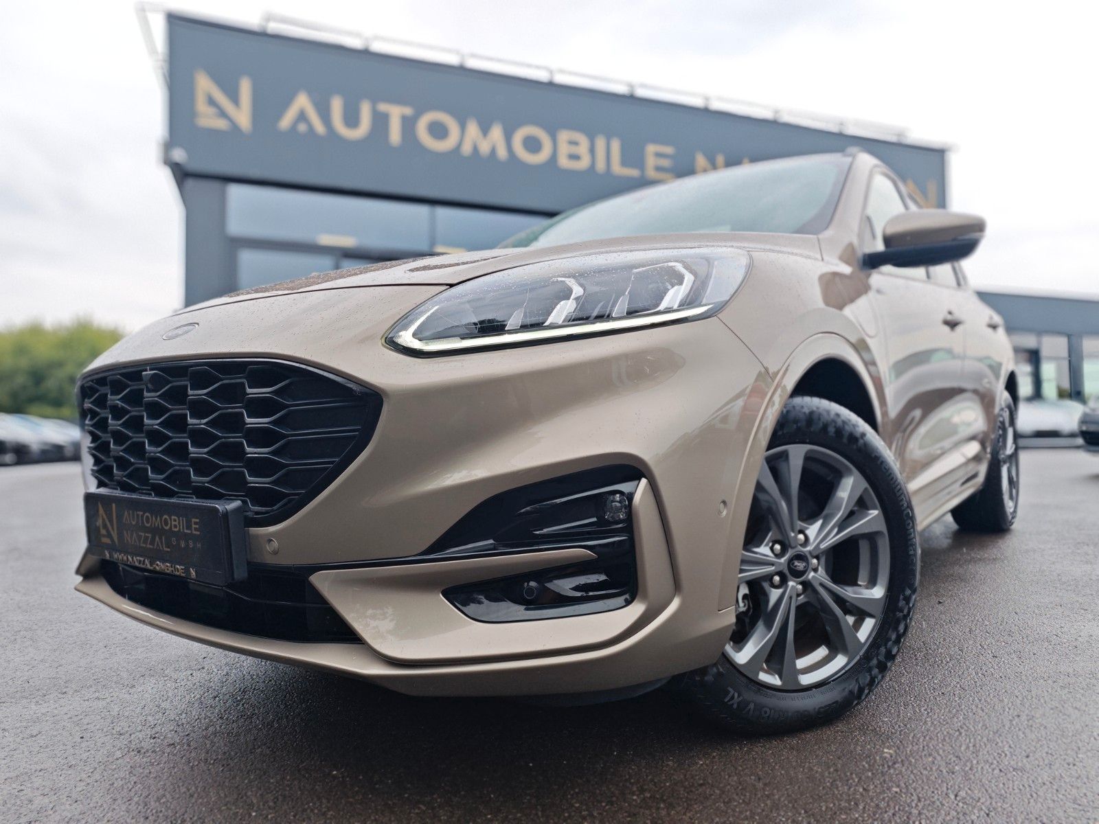 Fahrzeugabbildung Ford KUGA ST-LINE X PLUG IN HYBRID*PANO*LED*