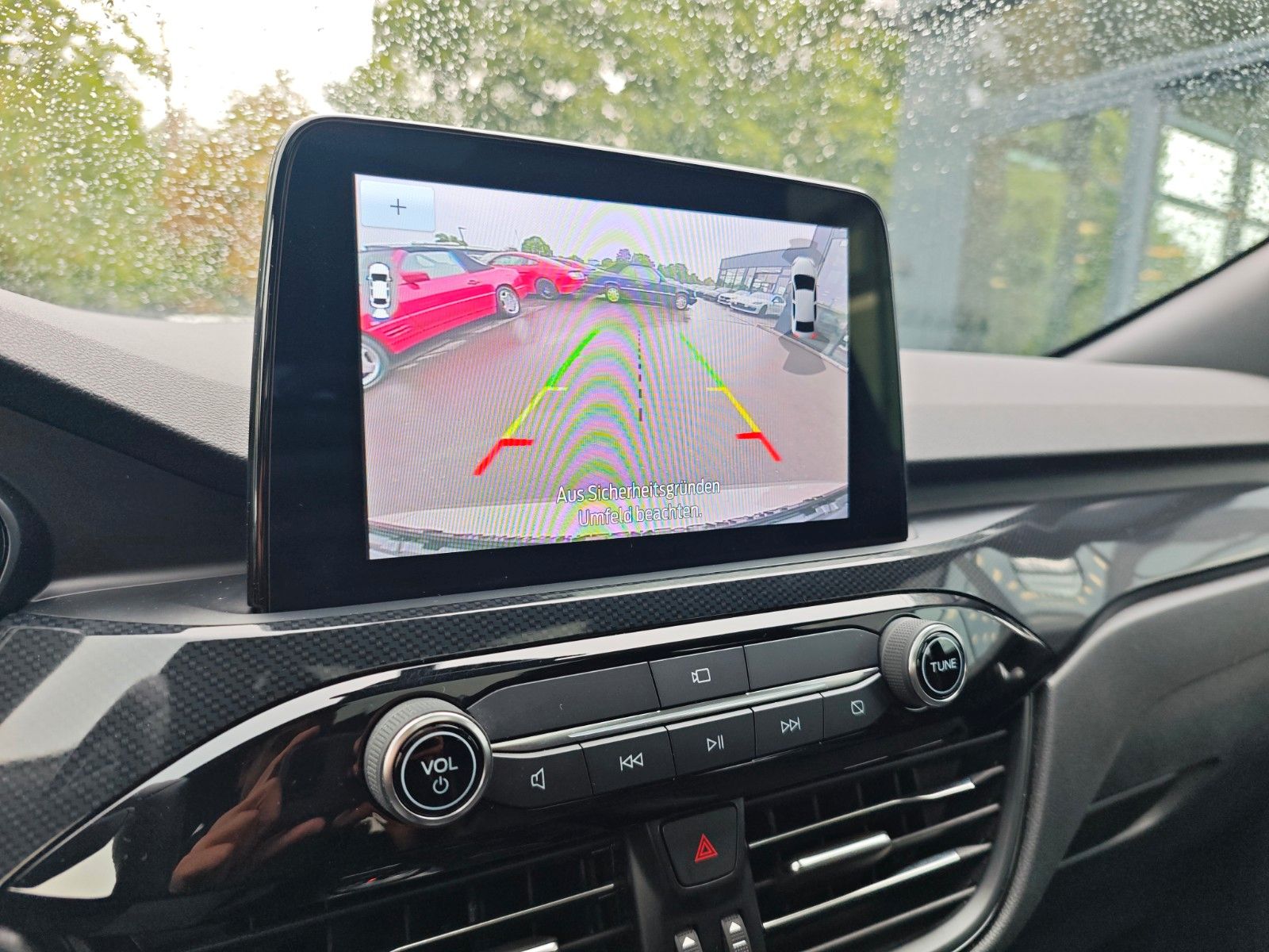 Fahrzeugabbildung Ford KUGA ST-LINE X PLUG IN HYBRID*PANO*LED*