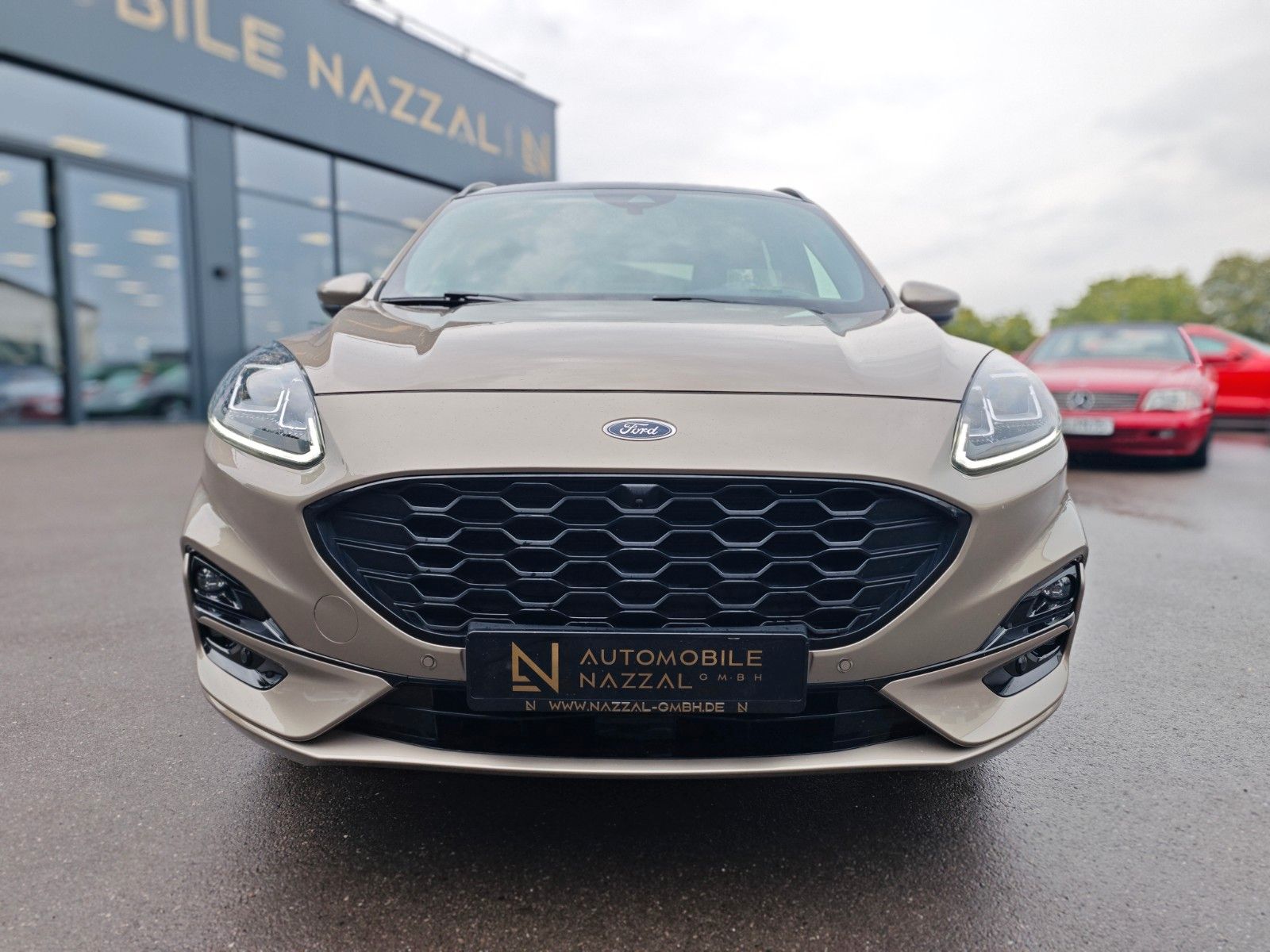 Fahrzeugabbildung Ford KUGA ST-LINE X PLUG IN HYBRID*PANO*LED*