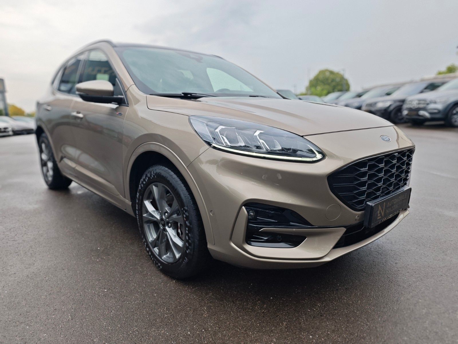 Fahrzeugabbildung Ford KUGA ST-LINE X PLUG IN HYBRID*PANO*LED*