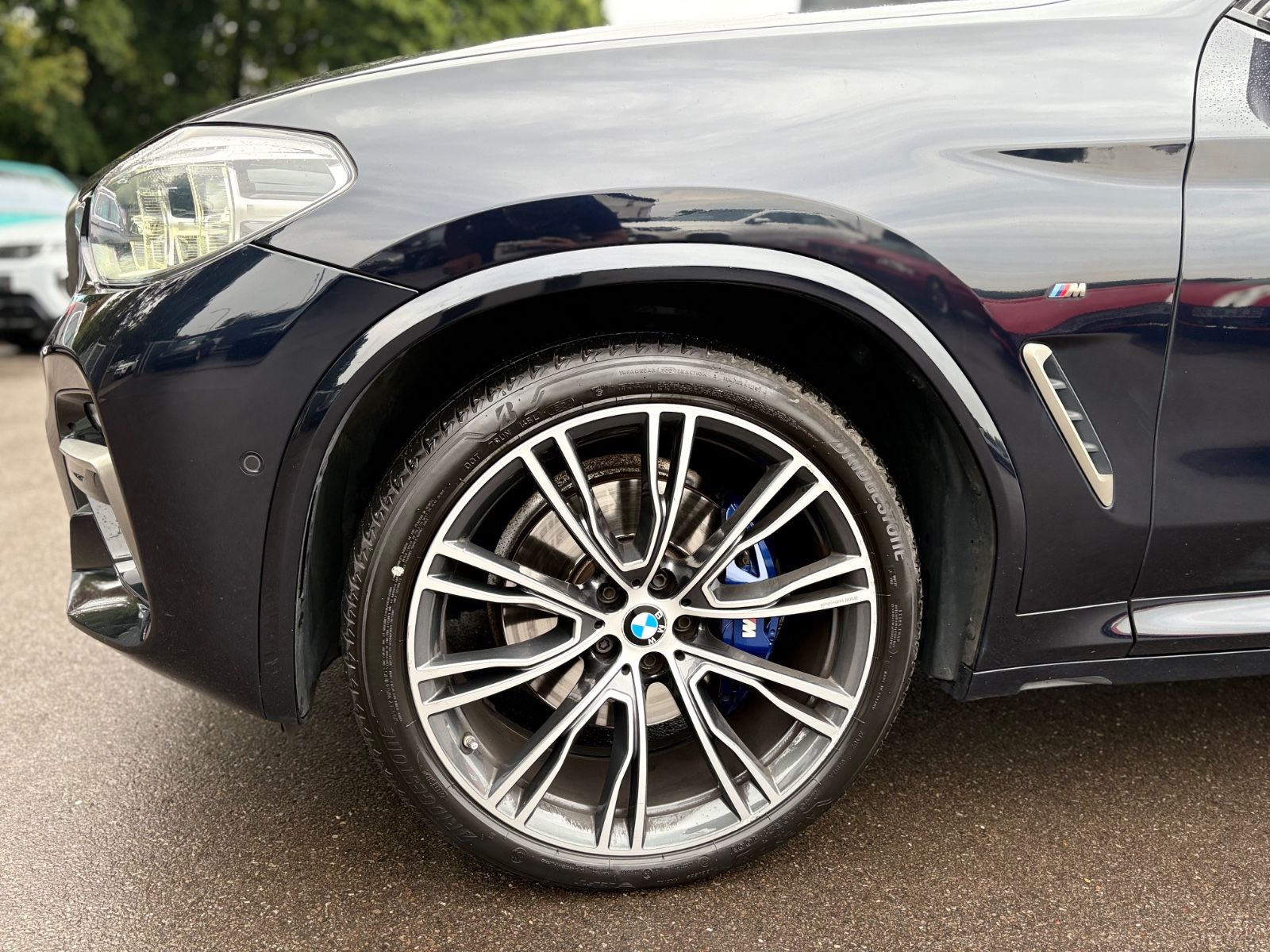 Fahrzeugabbildung BMW X4 M40i*SHADOW*BMW LIVE*PANORAMA*21.Z*360°*