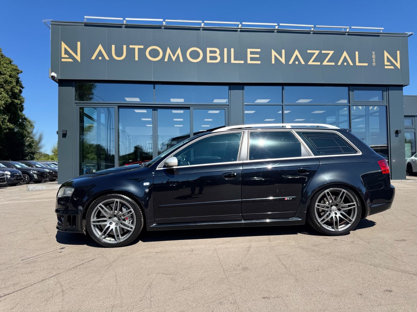 Fahrzeugabbildung Audi RS4 4.2 QUATTRO*RS-SCHALENSITZE*MILTEK*KERAMIK*