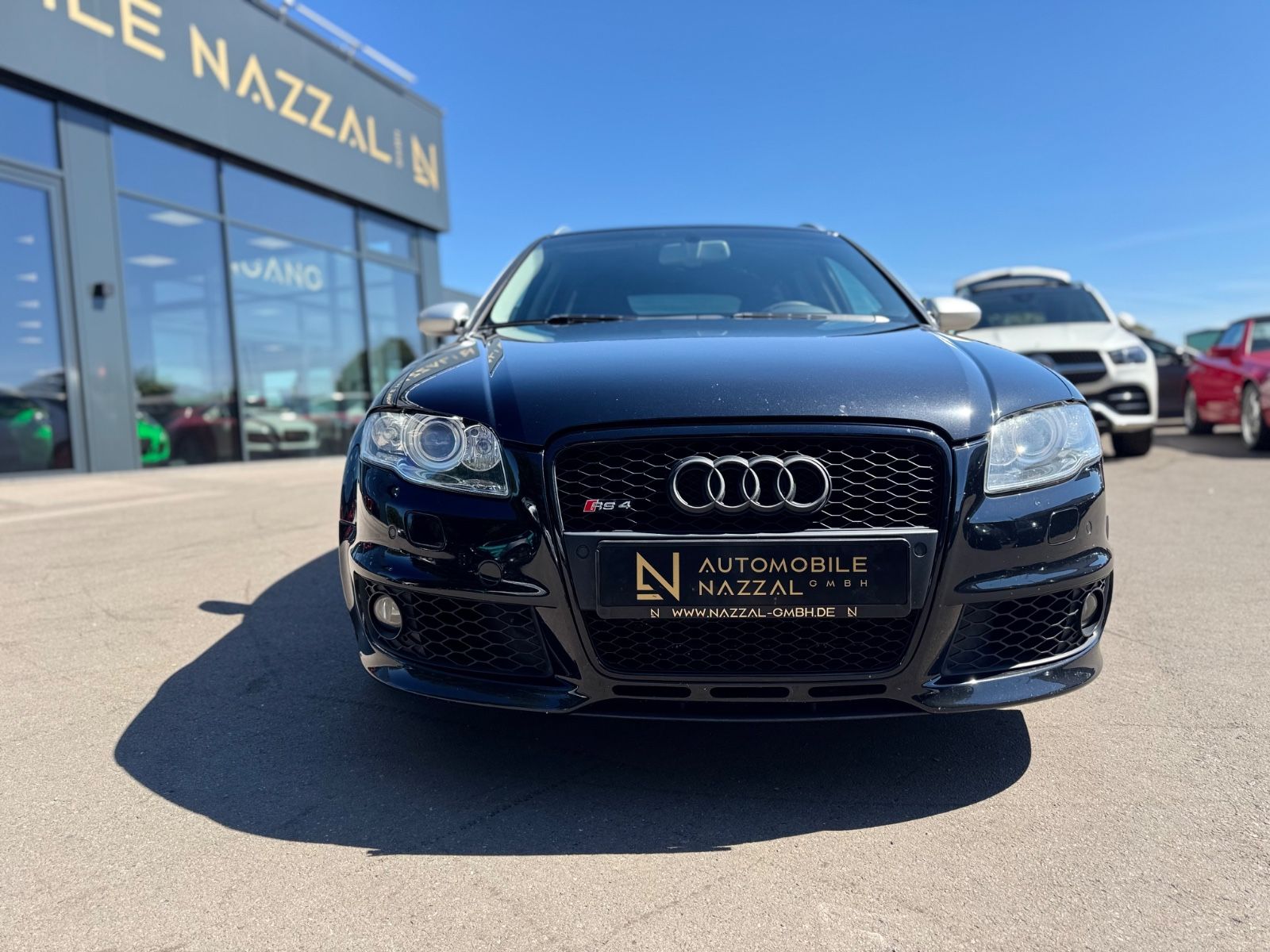 Fahrzeugabbildung Audi RS4 4.2 QUATTRO*RS-SCHALENSITZE*MILTEK*KERAMIK*