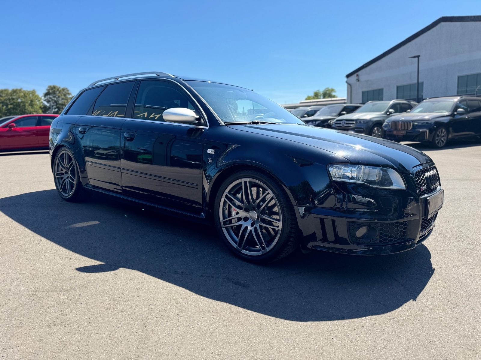 Fahrzeugabbildung Audi RS4 4.2 QUATTRO*RS-SCHALENSITZE*MILTEK*KERAMIK*
