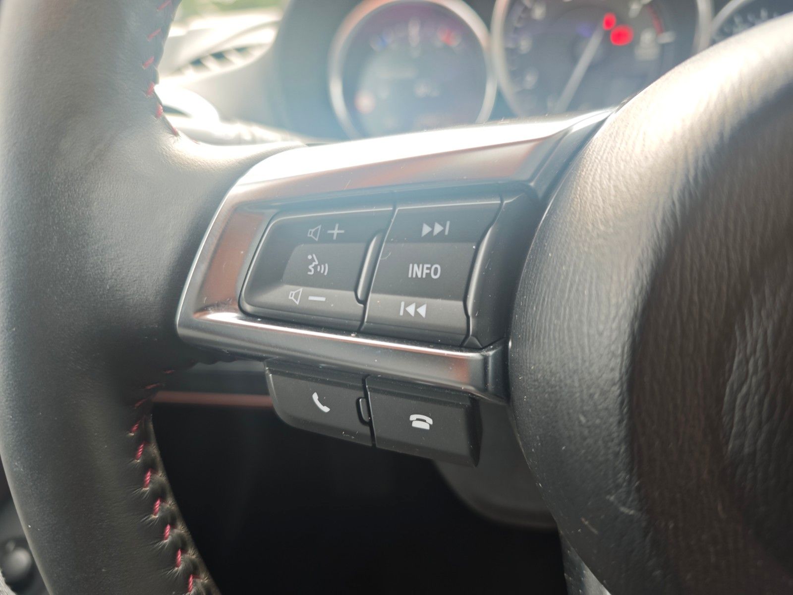 Fahrzeugabbildung Mazda MX-5 SPORT-LINE RF*AUT*MATRIX*LEDER*KAMERA*TOP