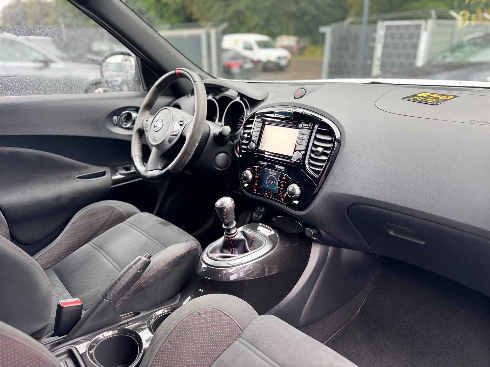 Fahrzeugabbildung Nissan JUKE NISMO RS*NAVI*SCHALTER*TOP