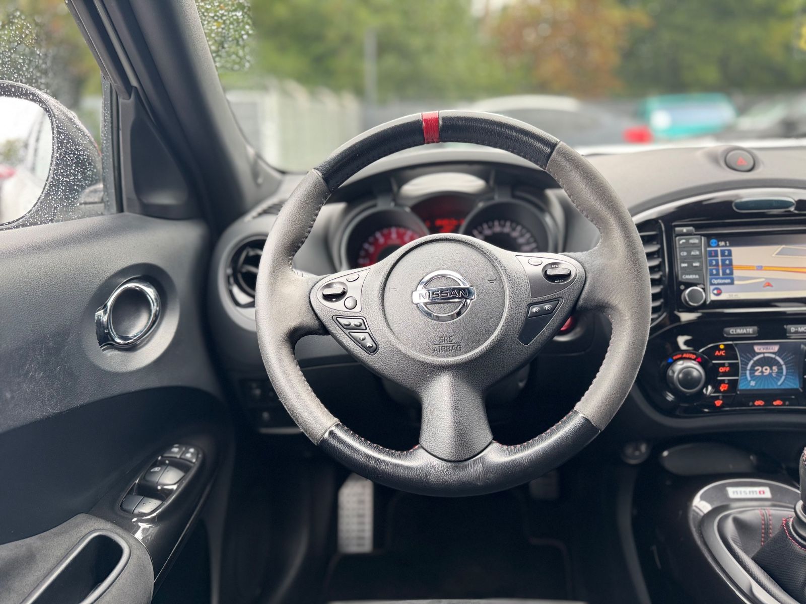 Fahrzeugabbildung Nissan JUKE NISMO RS*NAVI*SCHALTER*TOP